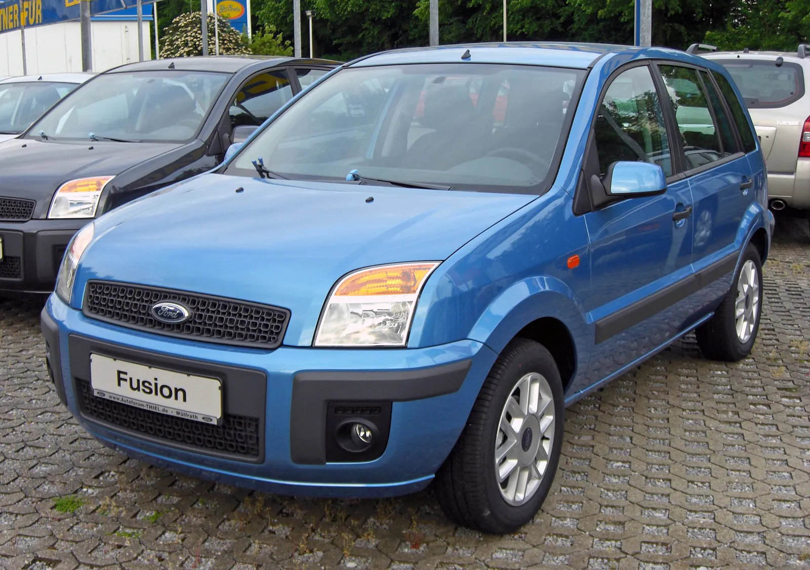 Ford Fusion, ön yan görünüm